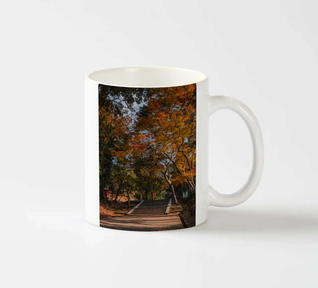 Il parco di Nara in autunno, Giappone tazza in ceramica da Marcel Bisig