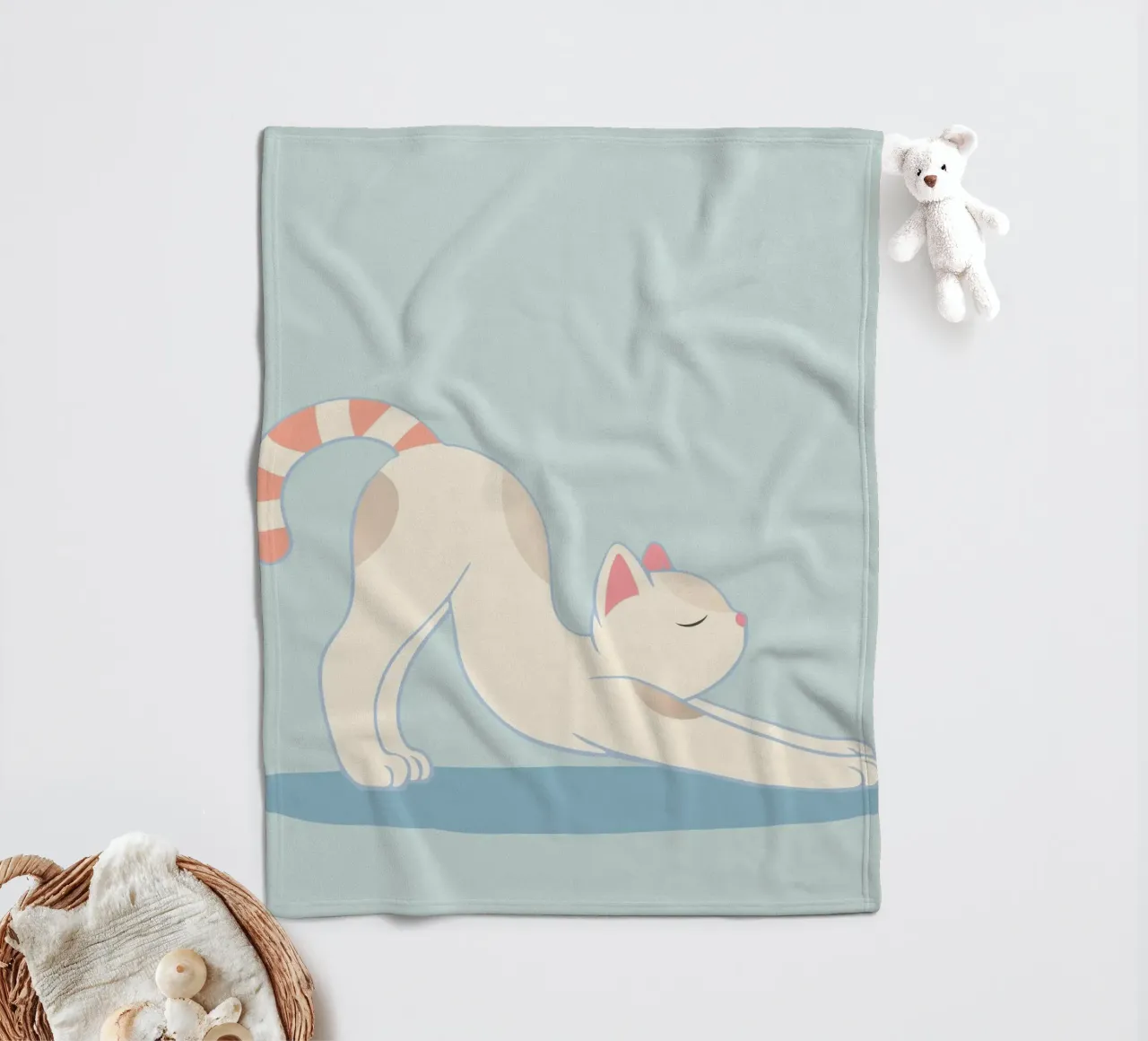 chat mignon dans la pose d'étirement classique du yoga plaid polaire de namosh