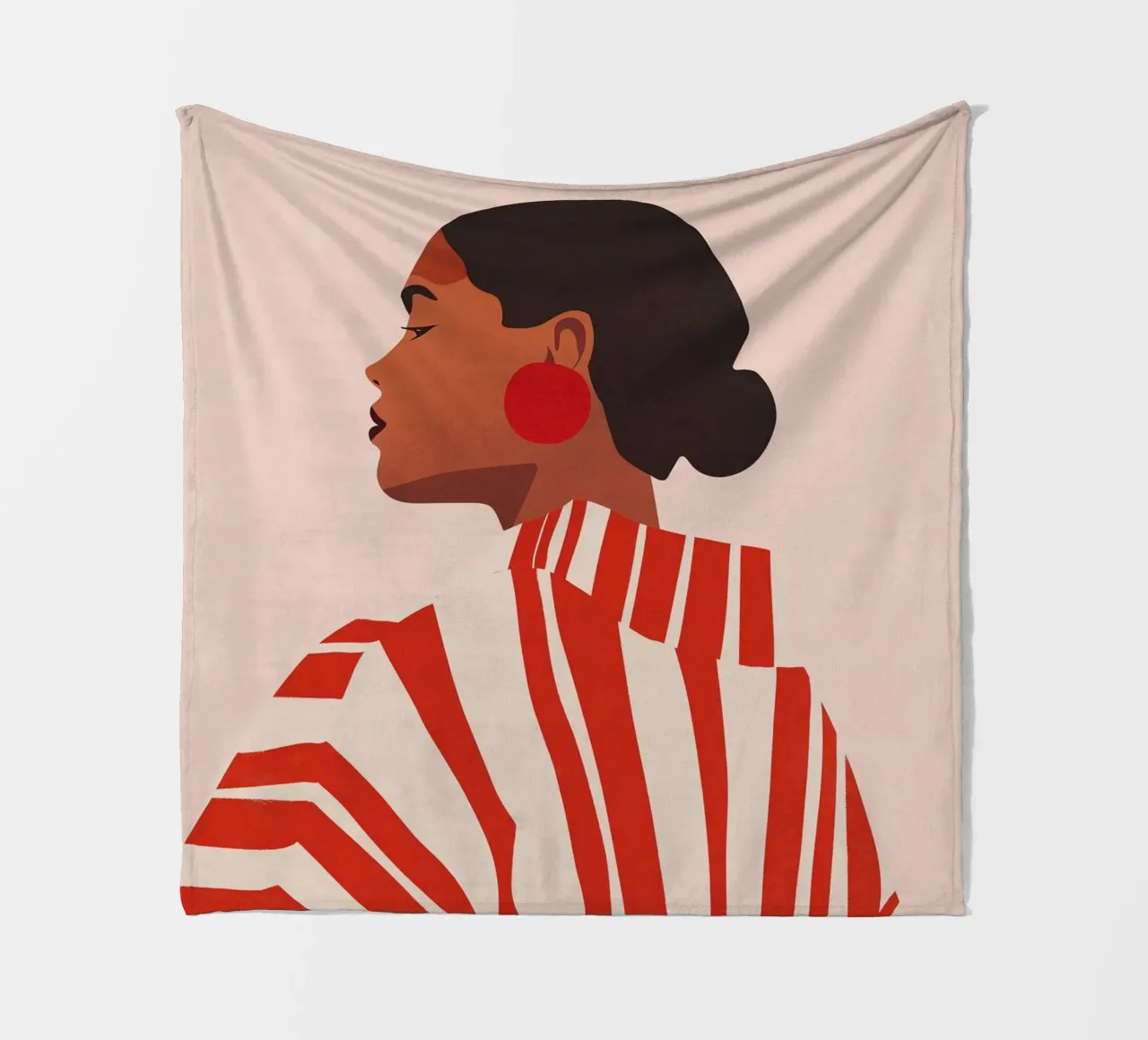 Girl power con un abito a righe coperta in pile da Carinaprint