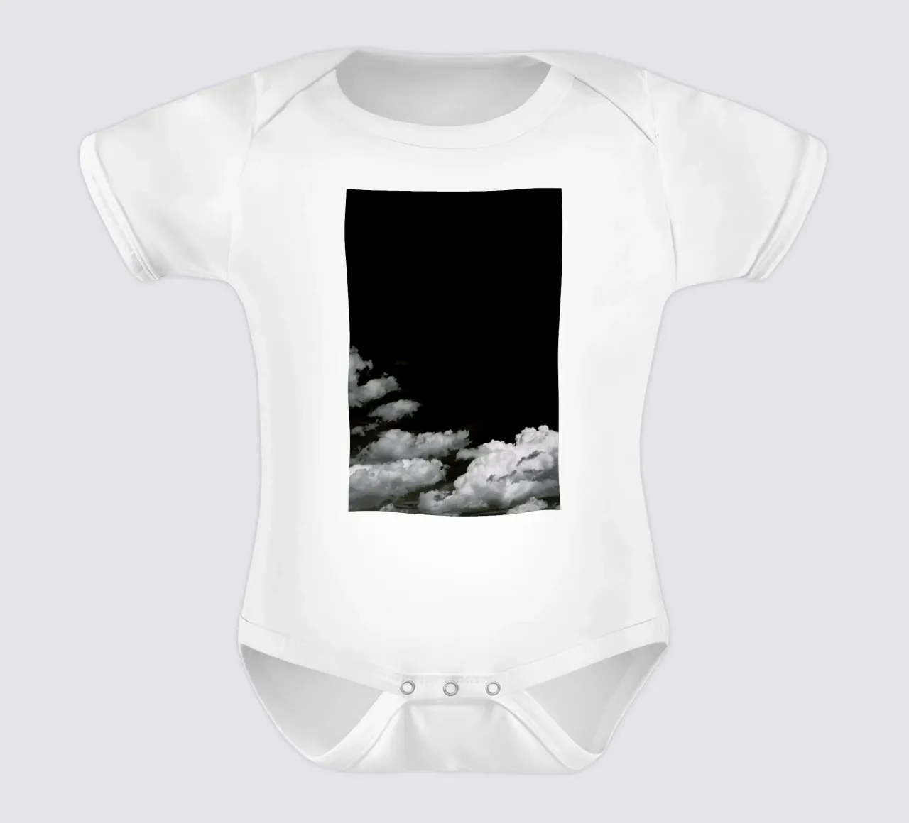 Black Sky short-sleeve baby romper by Nur Mut