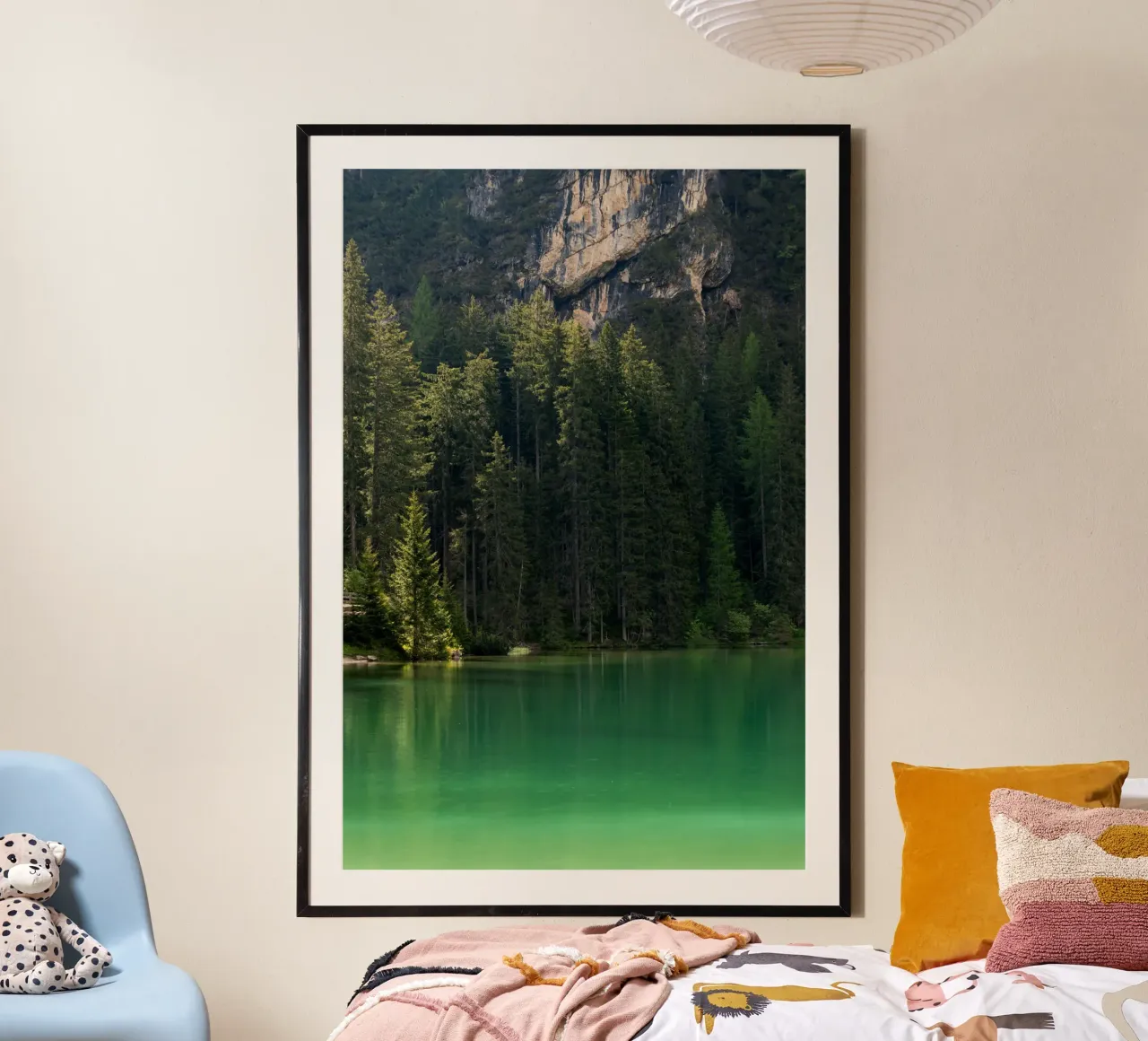 Un lago verde nascosto nelle Dolomiti poster da karijn_landscapes