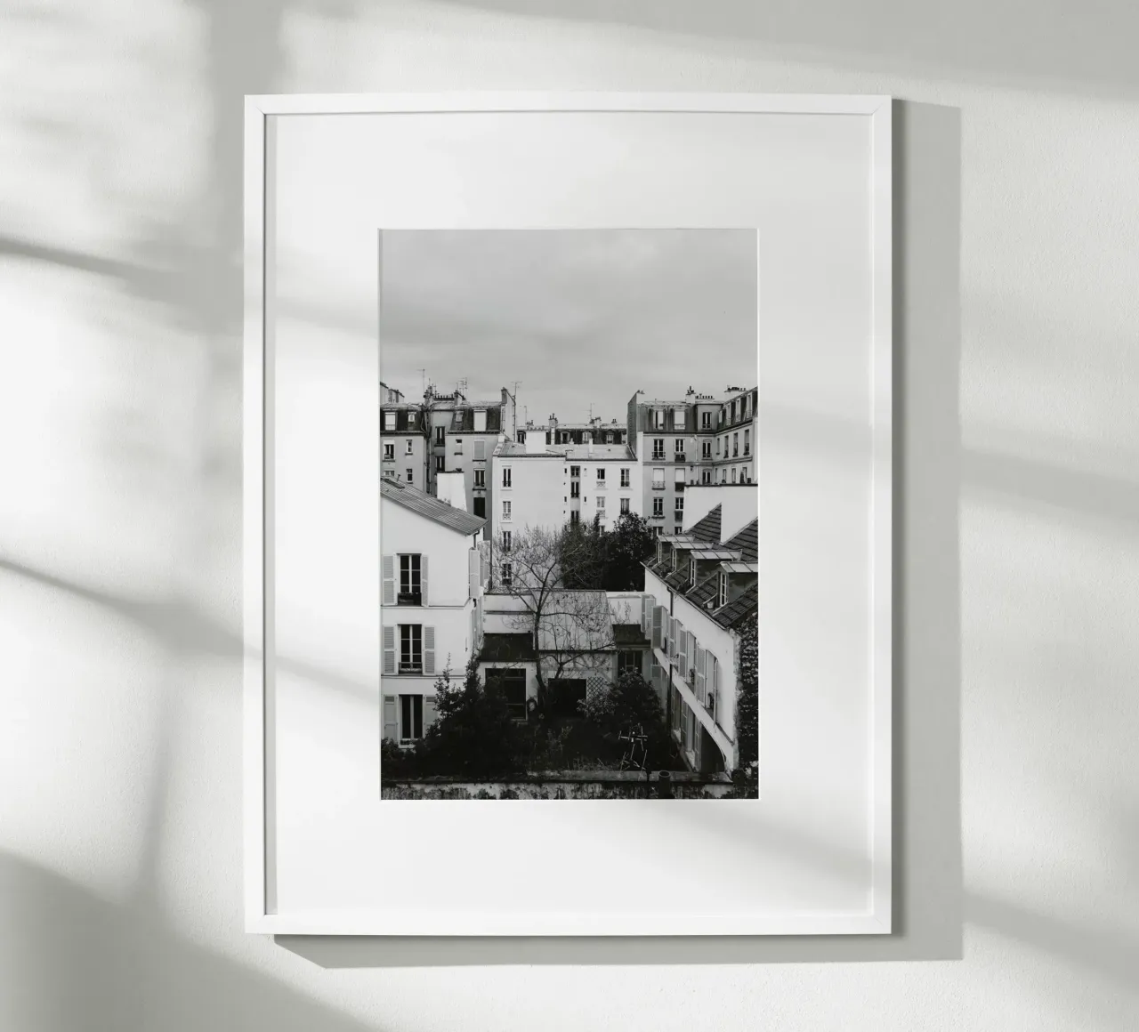 Paris BW poster con telaio in legno da Florent Bodart