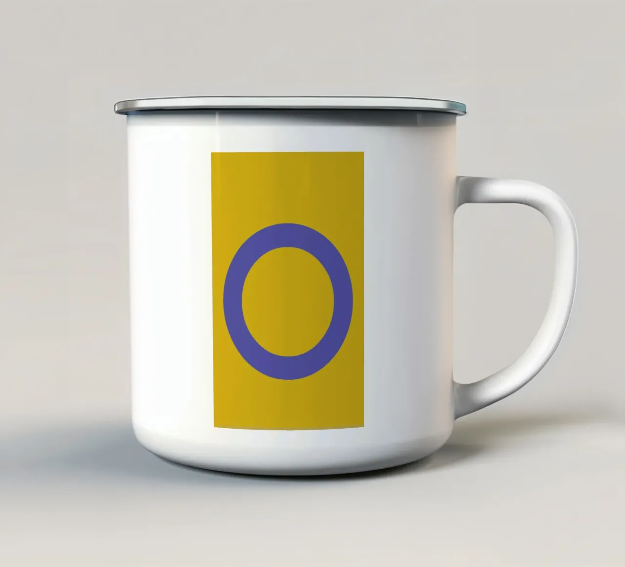 Yellow Letter O tazza in smalto da Studio One