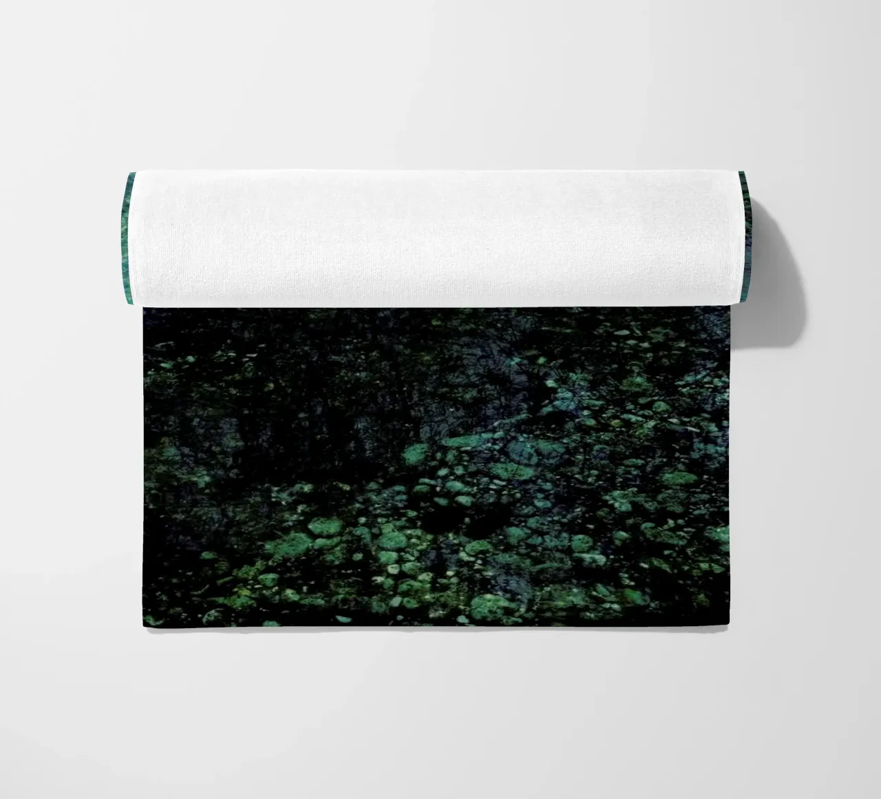 Concentricus beach towel by Angelo Cerantola