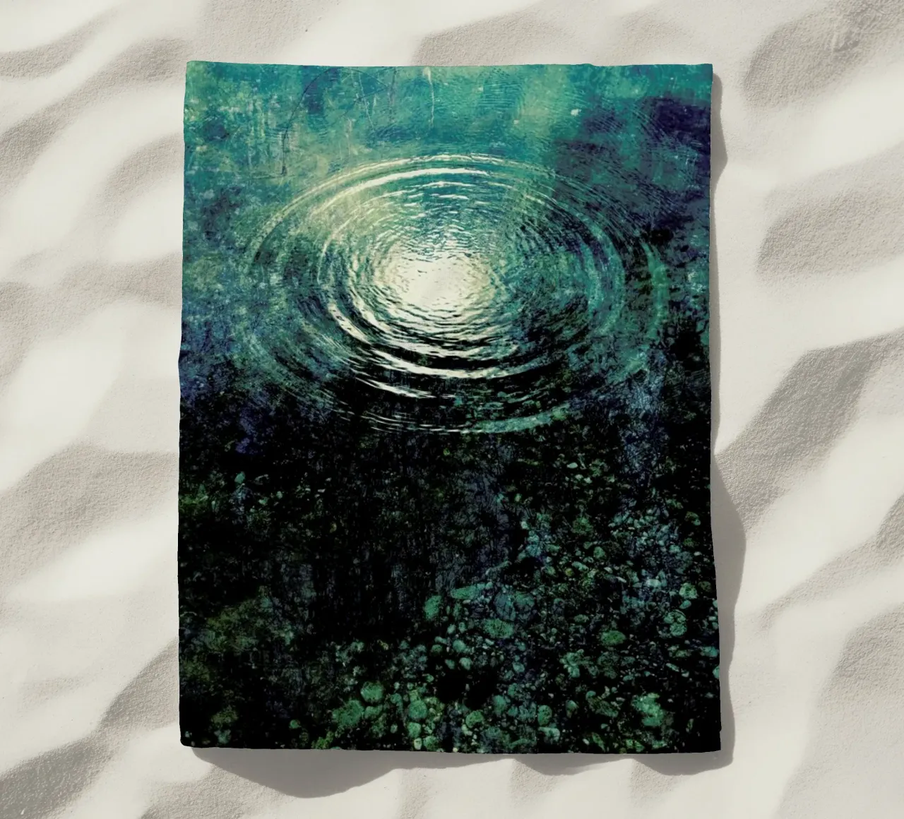 Concentricus beach towel by Angelo Cerantola