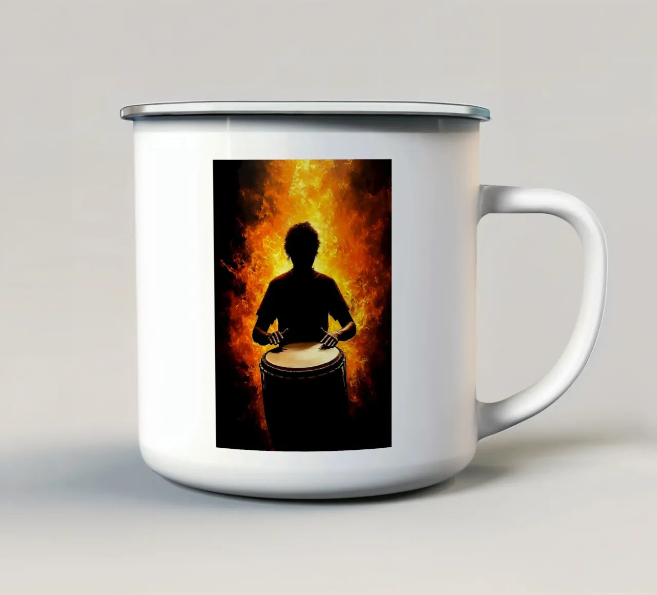 Silhouette di musicista suonatore di tamburo tazza in smalto da Musictime