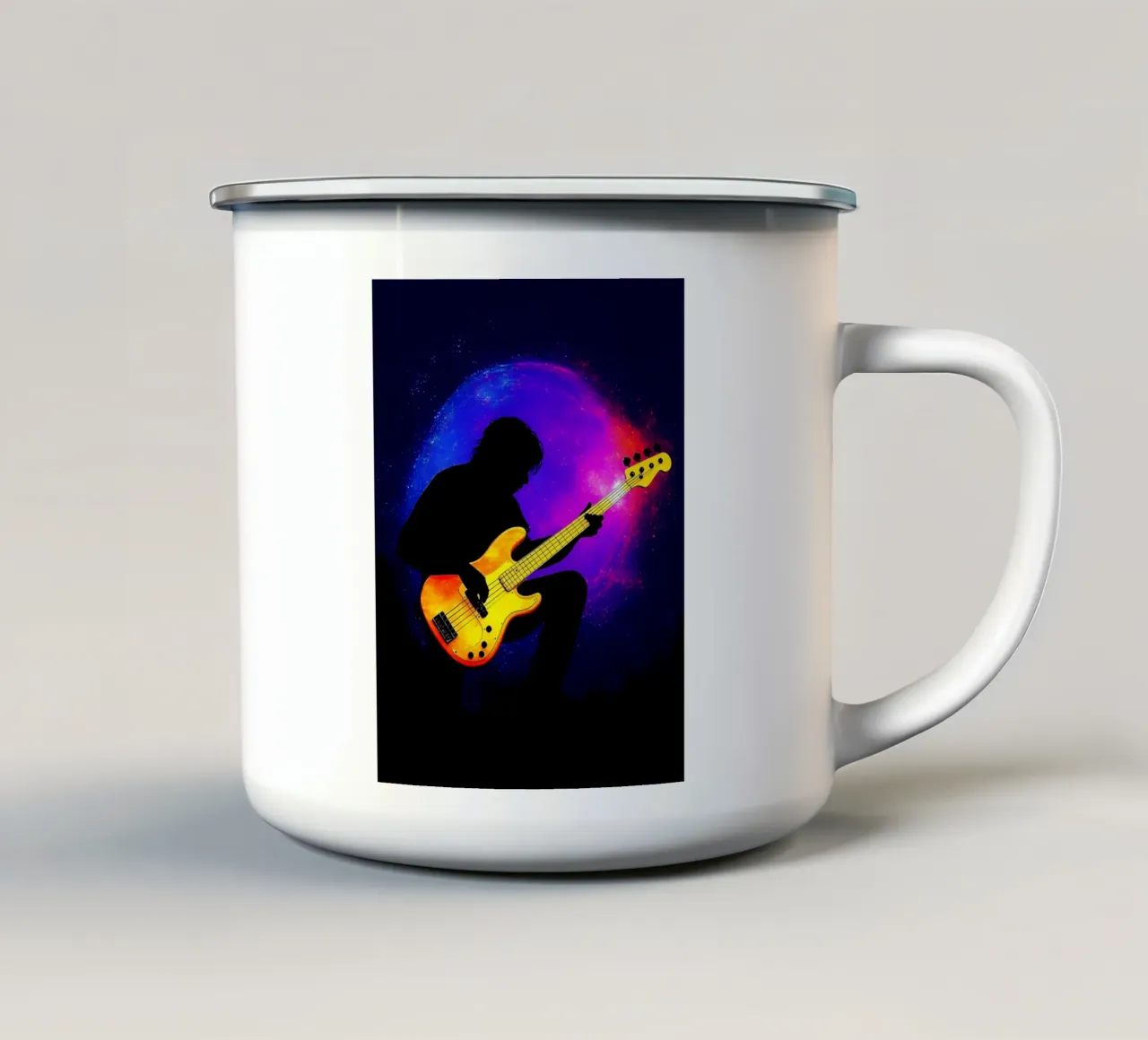 Silhouette di chitarrista musicista al neon tazza in smalto da Musictime