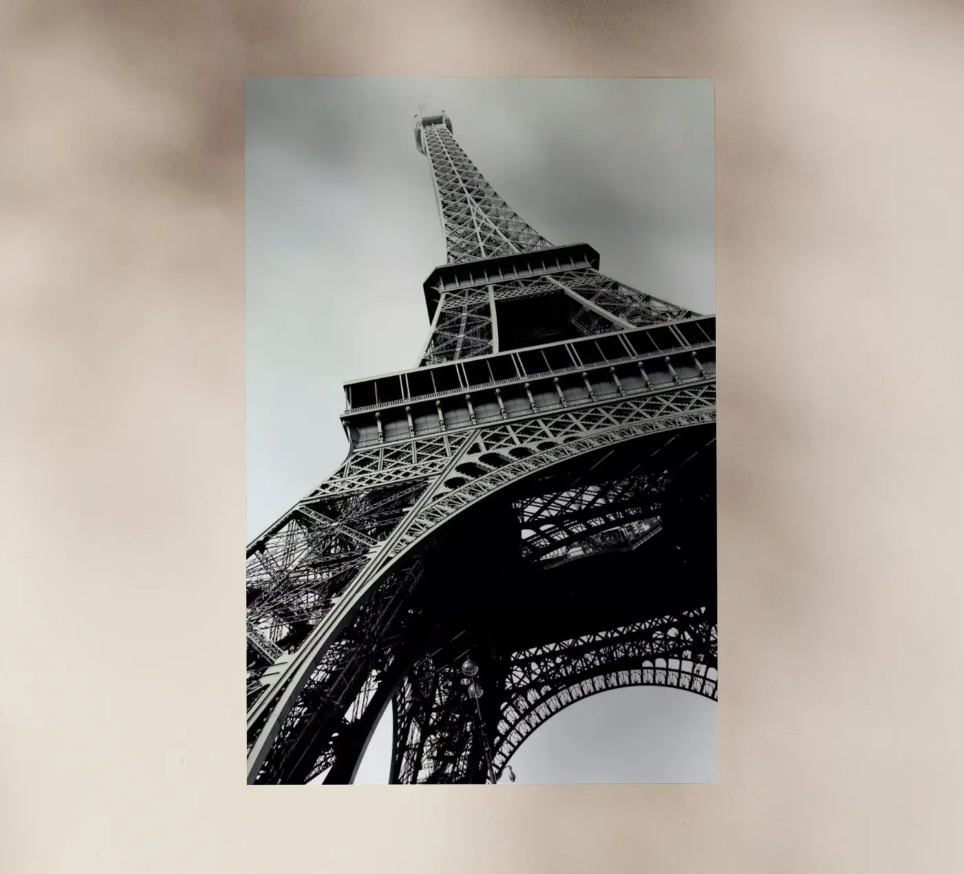 Tour Eiffel pellicola backlit da Magdalena Martin Photography