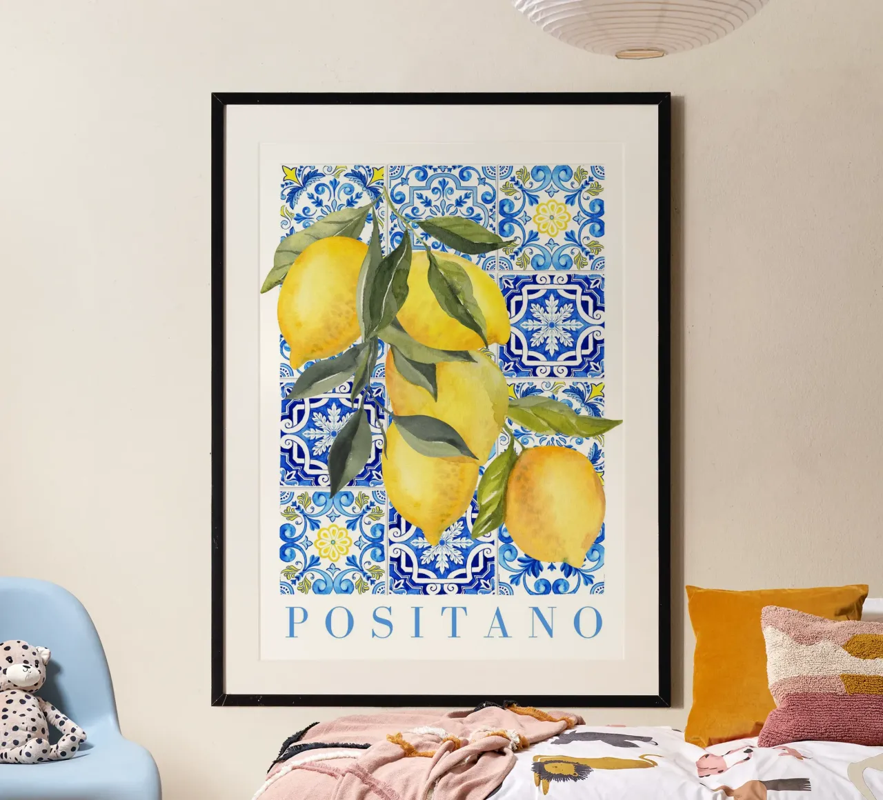 Zitronendrucke, Farbenfrohe Kunst, Trendige Kunst, Moderne Fruchtkunst Poster mit Holzrahmen von Bella Studio