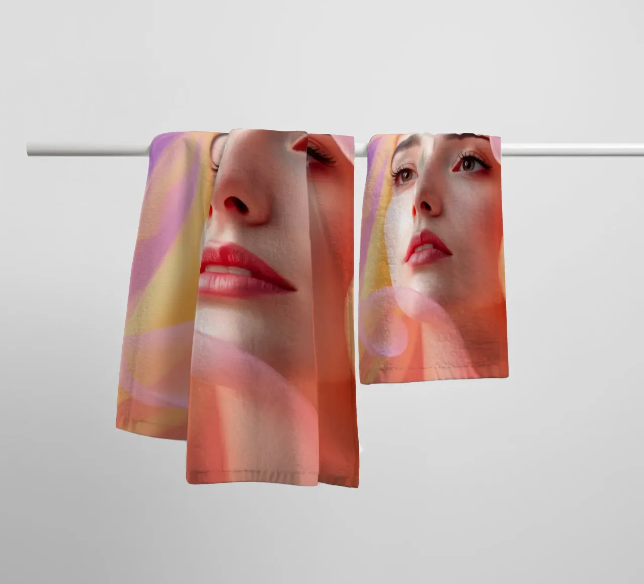 Ritratto astratto e colorato di una donna con capelli fluenti asciugamano da bagno da DesignDoodle