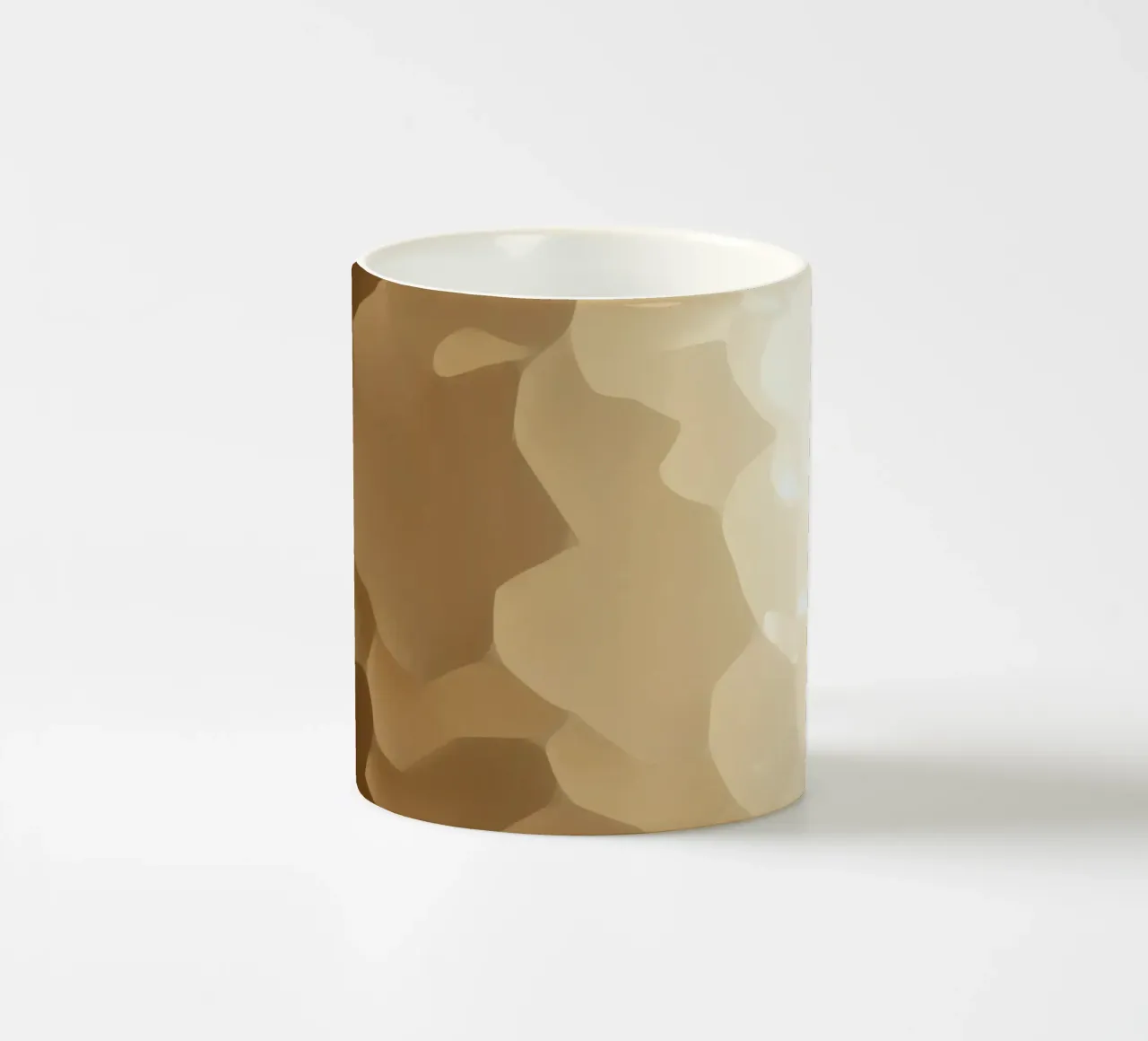 Structure en nid d'abeille éclairée par une lumière douce mug en céramique de DesignDoodle