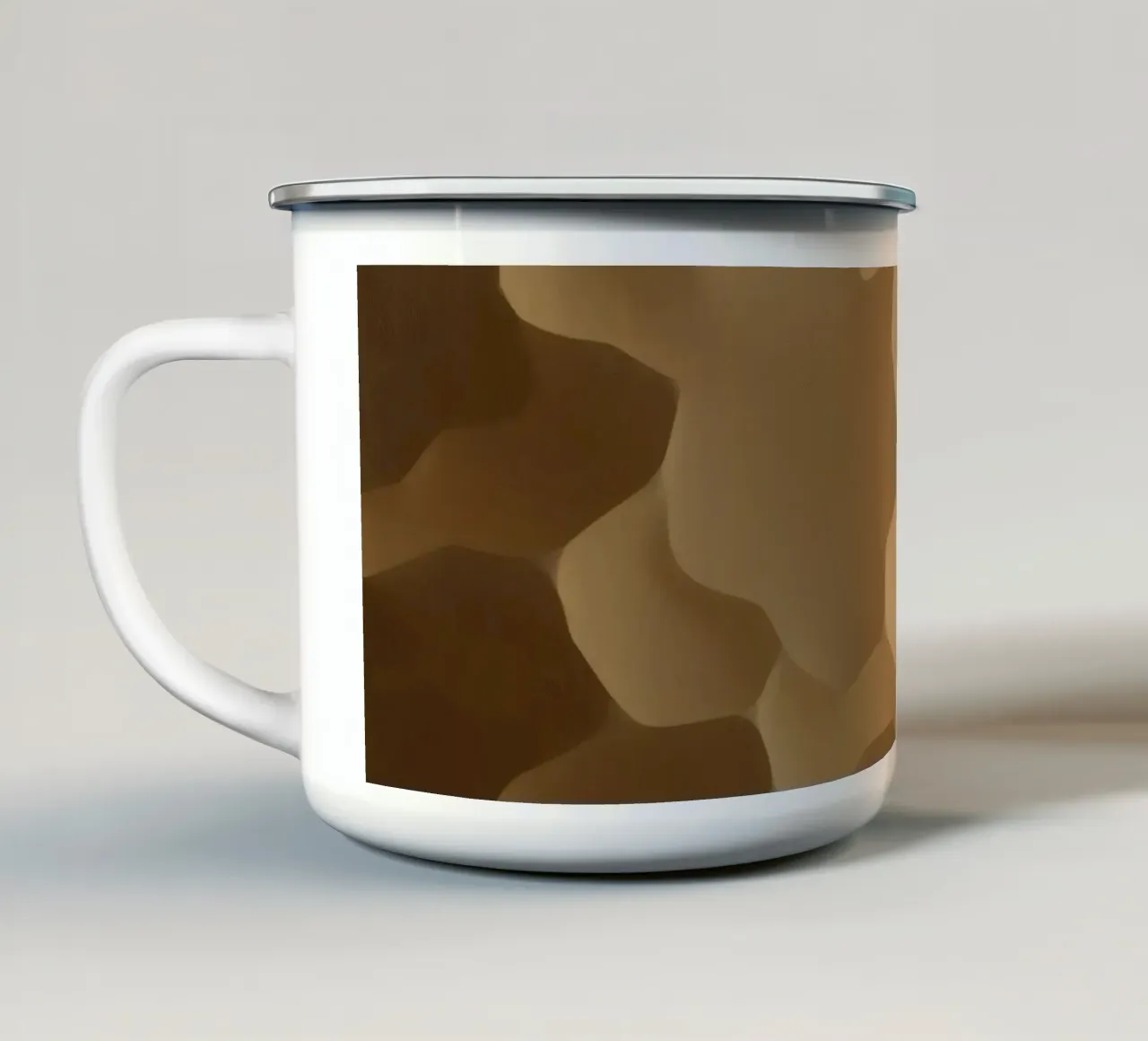 Structure en nid d'abeille éclairée par une lumière douce mug en émail de DesignDoodle