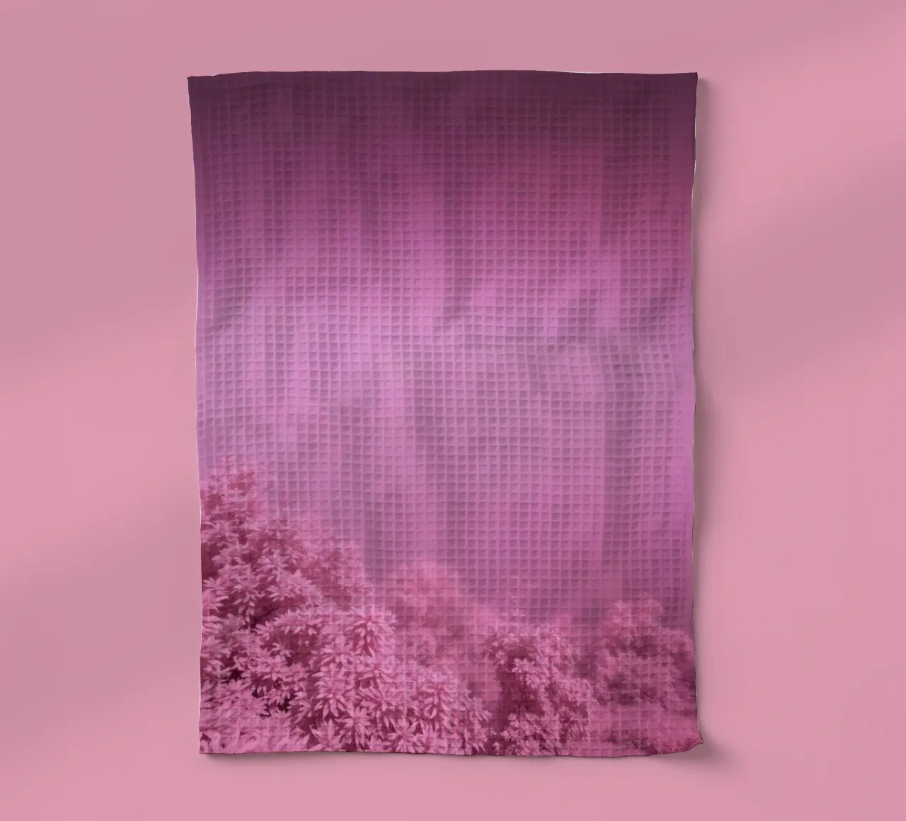 paesaggio rosa con fogliame lussureggiante e illuminazione soffusa canovaccio da cucina da DesignDoodle
