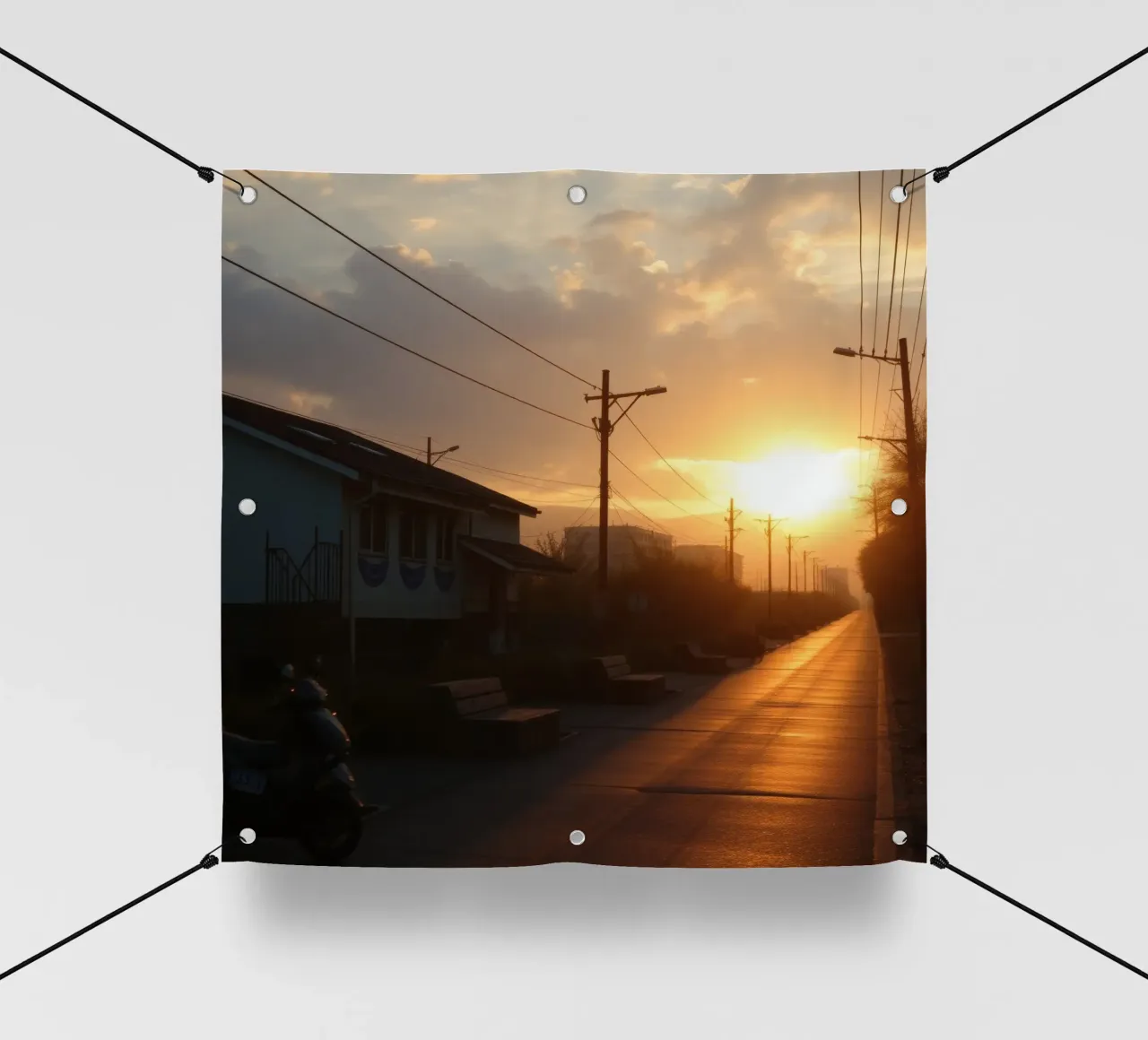 Il tramonto proietta un bagliore dorato su una strada tranquilla, costeggiata da un'ampia fascia di traffico. telo in pvc da DesignDoodle