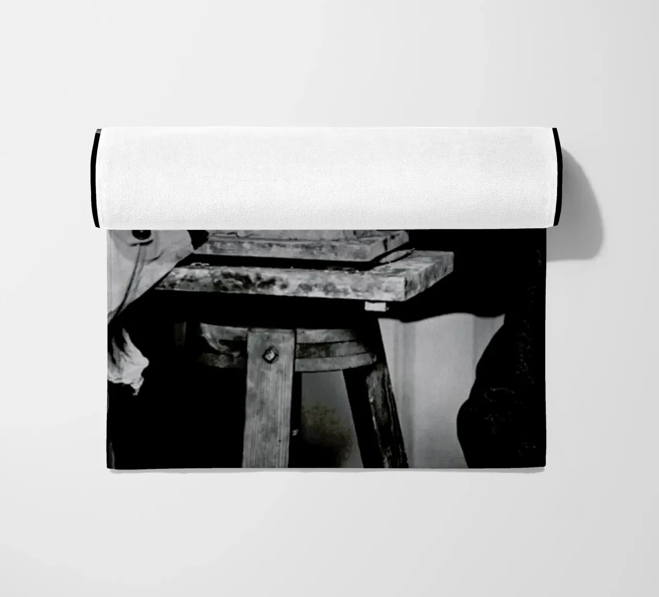 Albert Einstein Portrait telo mare da Gallery Print and Art Limited