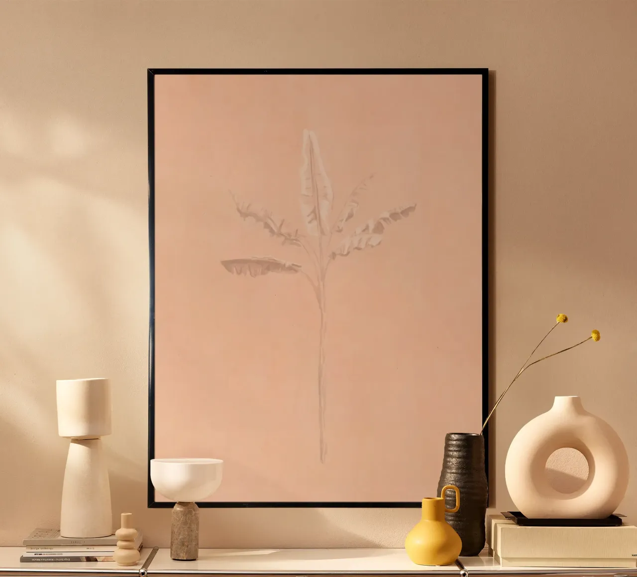 Boho Light Pastel Peach Pink foglie tropicali pianta minimale poster con telaio in legno da This Wild Soul - Illustration