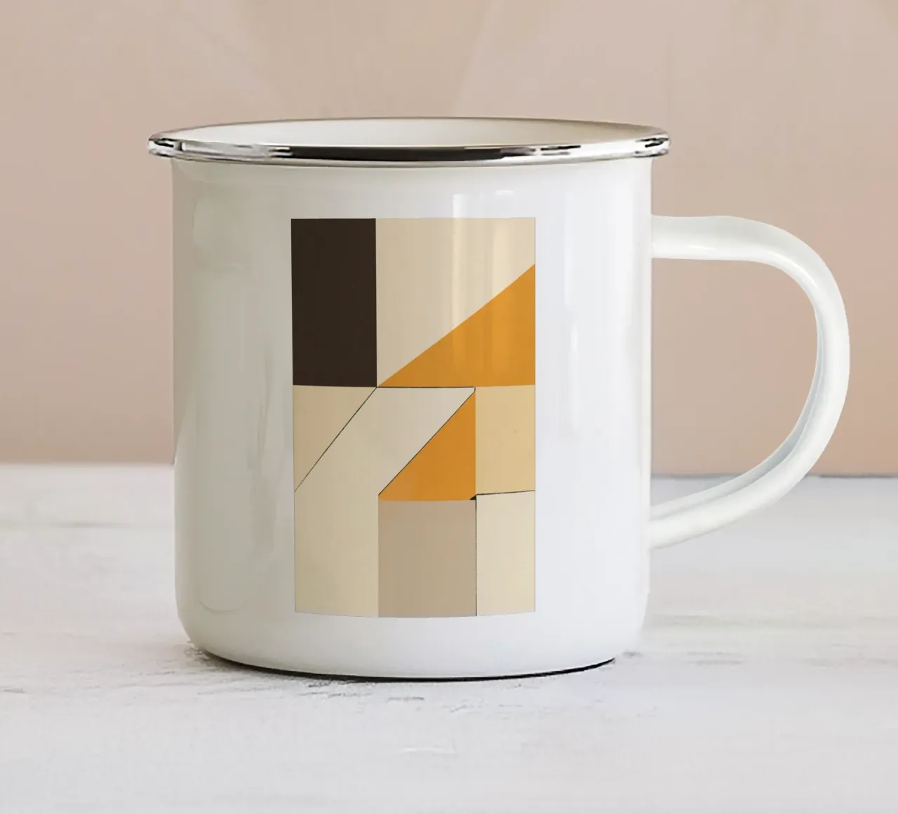 Composizione geometrica gialla e nera tazza in smalto da Little Dean