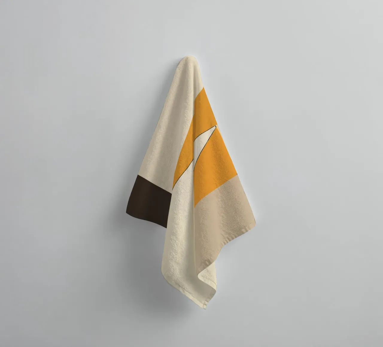 Geometrische Anordnung in Gelb und Schwarz Handtuch von Little Dean