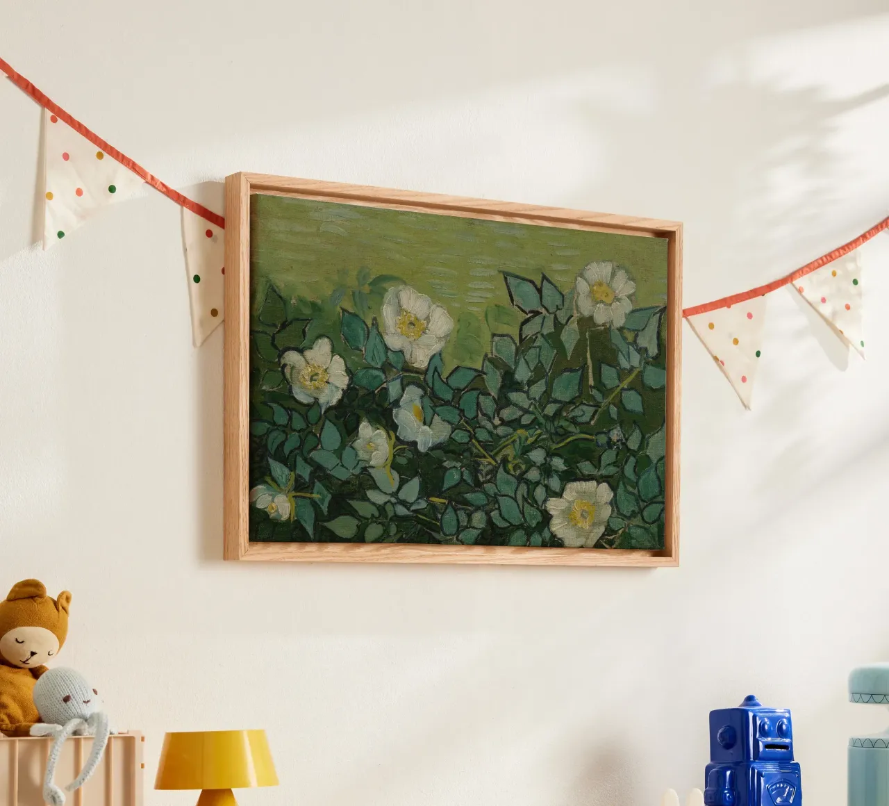 Vincent Van Gogh - Rose selvatiche tela con Cornice a cassetta da Timeless Artworks