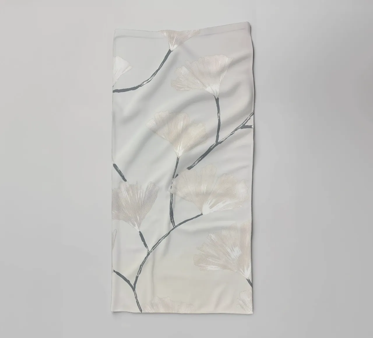 Rami di ginkgo pastello asciugamano da bagno da Carinaprint