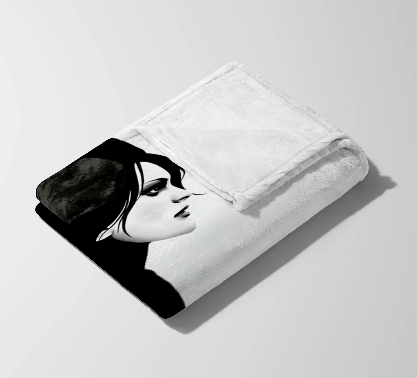 Amy coperta in pile da Ruben Ireland