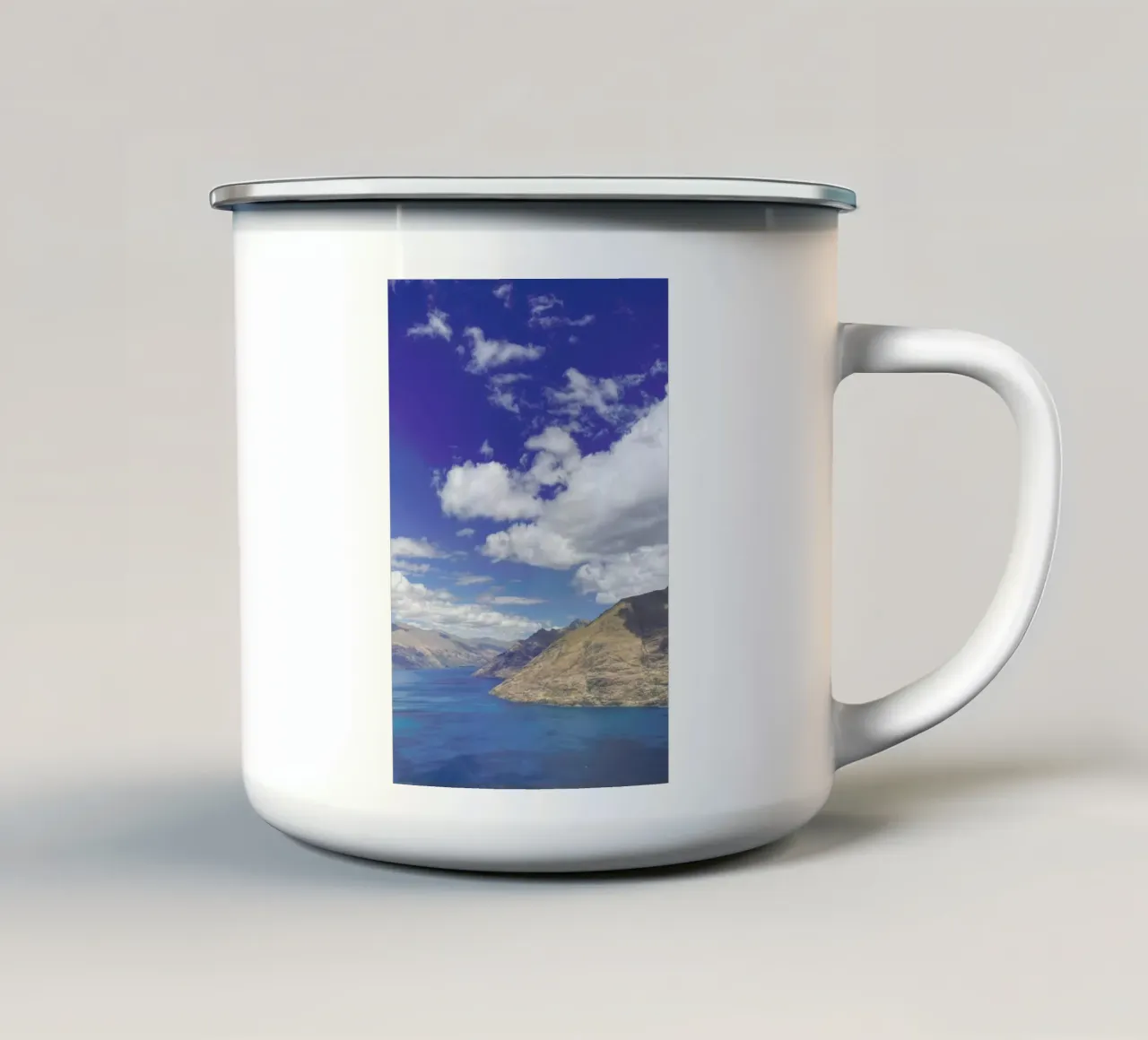 Skyline Queenstown tazza in smalto da Nur Mut