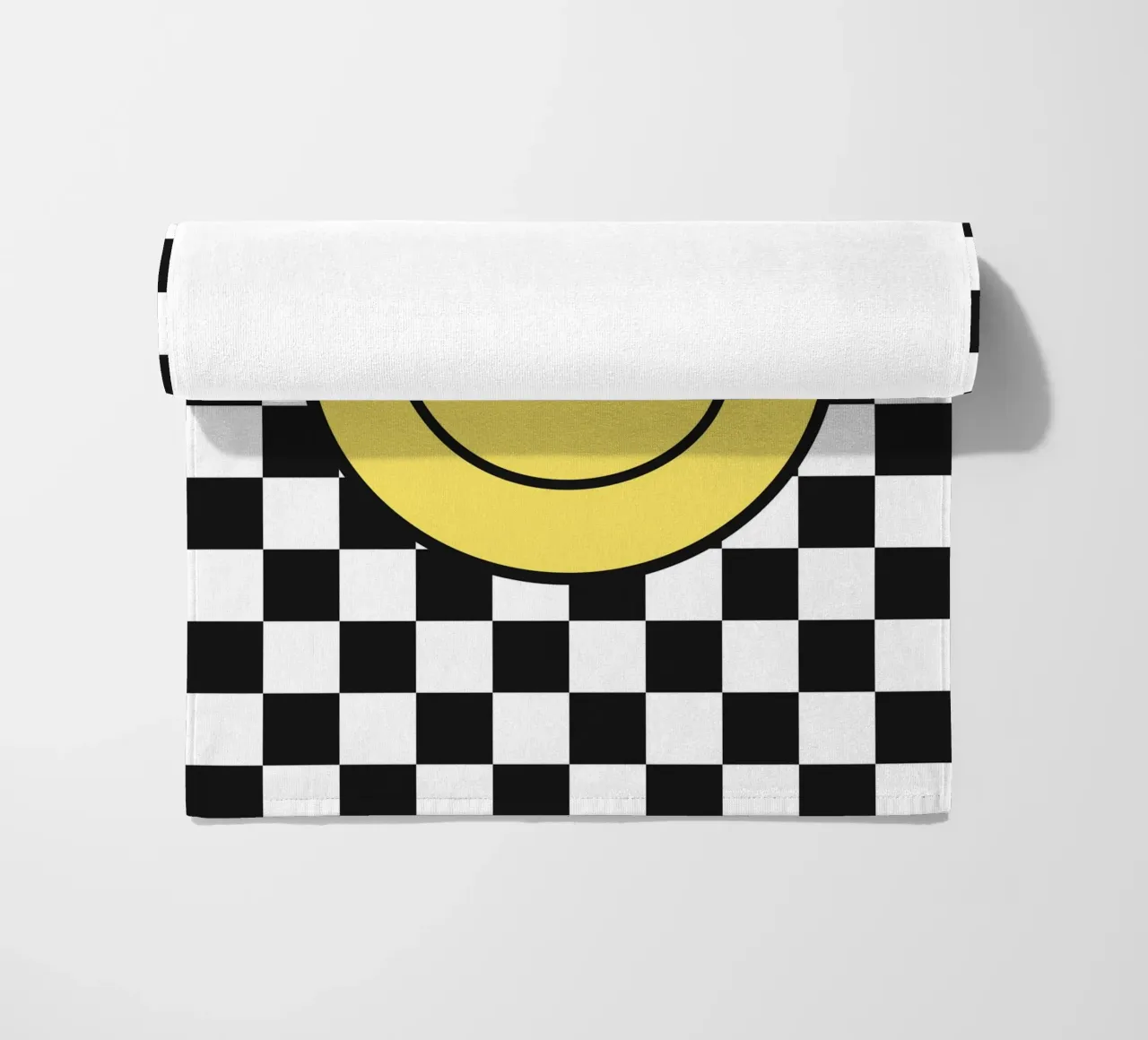 Smiley, motivo a scacchiera in bianco e nero telo mare da Paigaam Studio