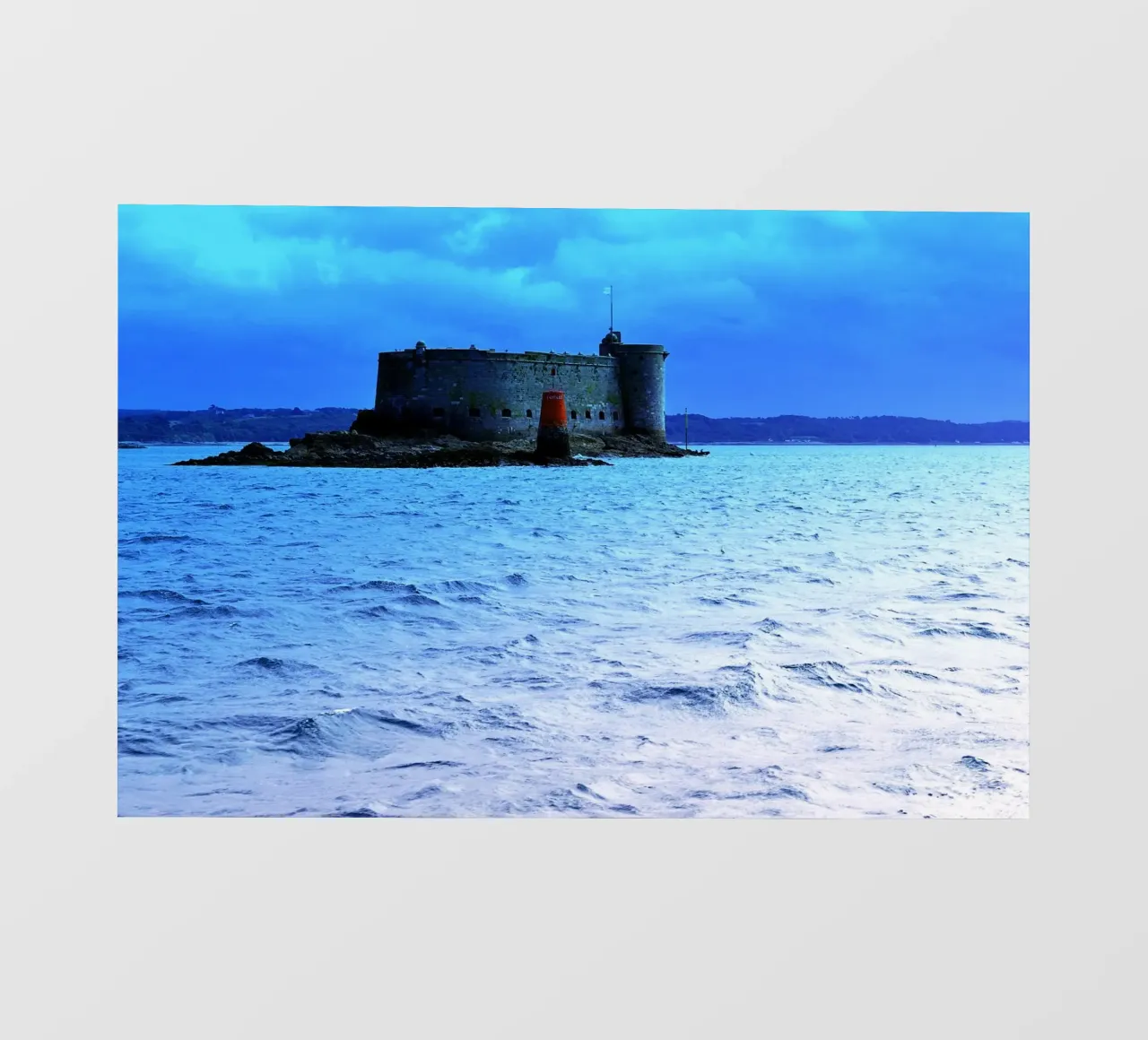 FAA228 CHATEAU DU TAUREAU MORLAIX FRANCIA pellicola backlit da Thierry vobmann photography