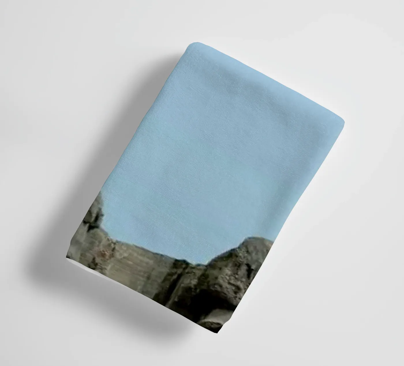 Mont Cloudmore badhanddoek van Rafael Burato