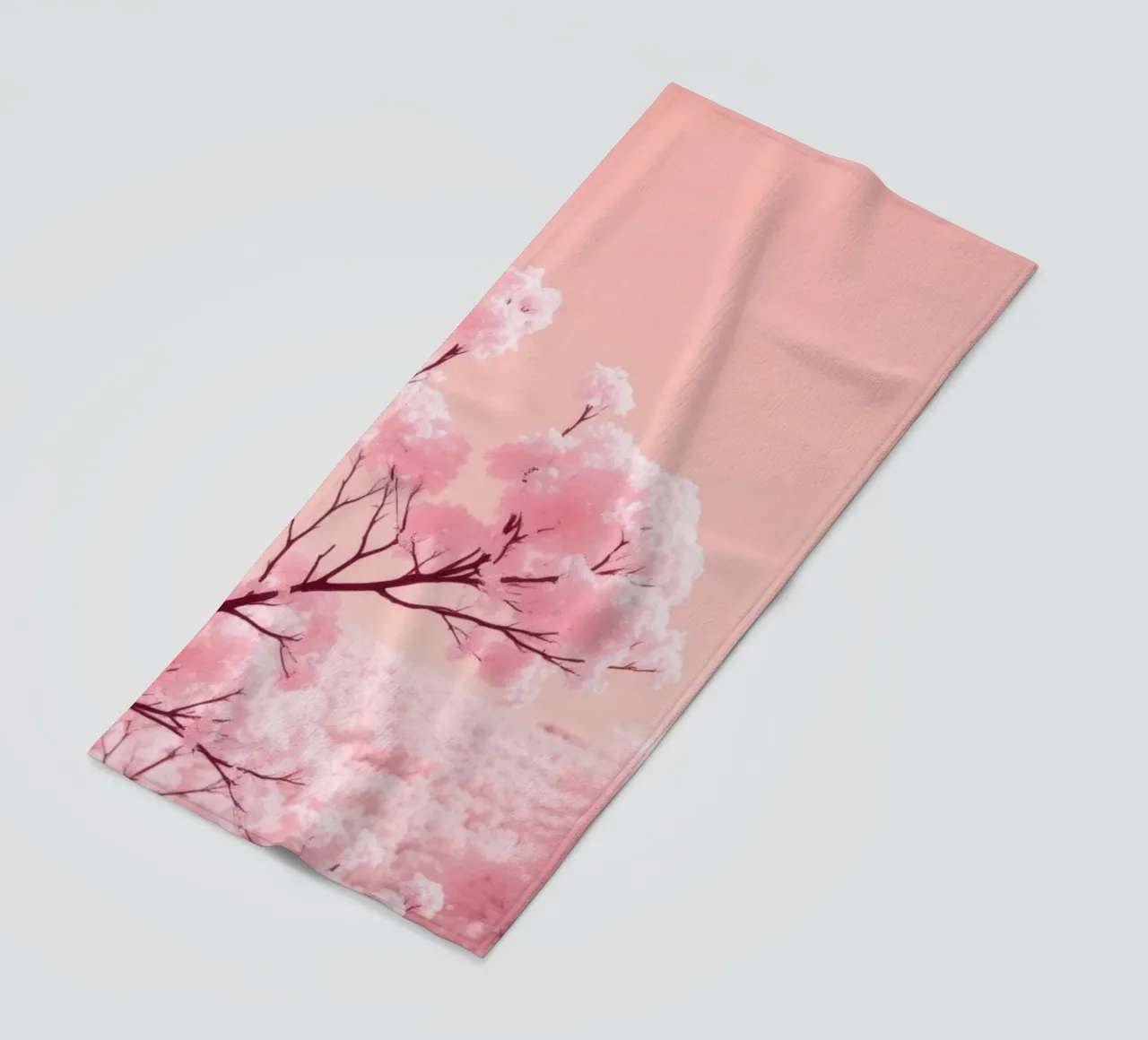 Alberi rosa in fiore sotto un cielo pastello telo mare da DesignDoodle