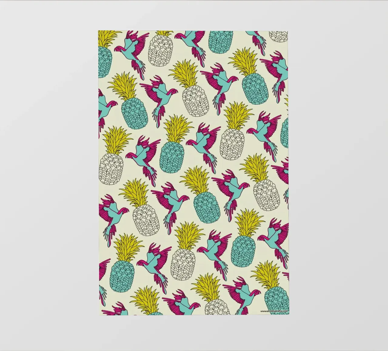 Wrapping Paper Pineapple pellicola backlit da a Love Supreme