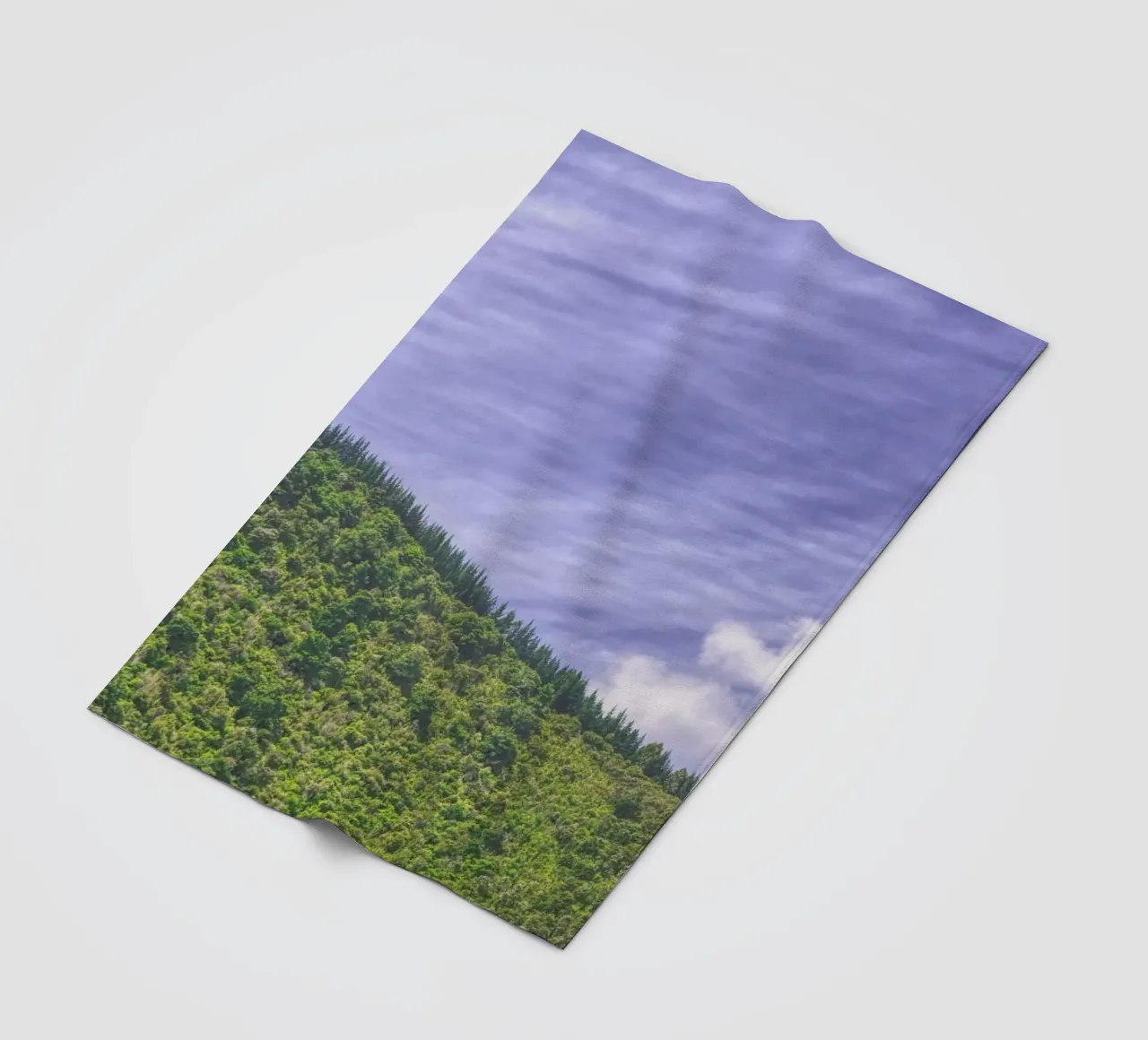 Wavy Mountains coperta in pile da Nur Mut