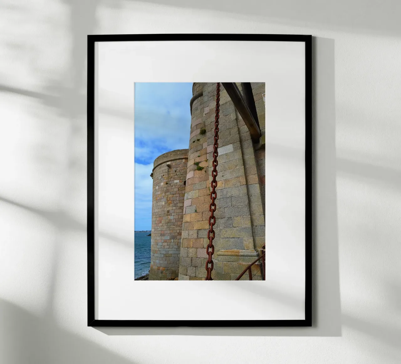 FAA230 CHATEAU DU TAUREAU MORLAIX FRANCE poster con telaio in alluminio da Thierry vobmann photography