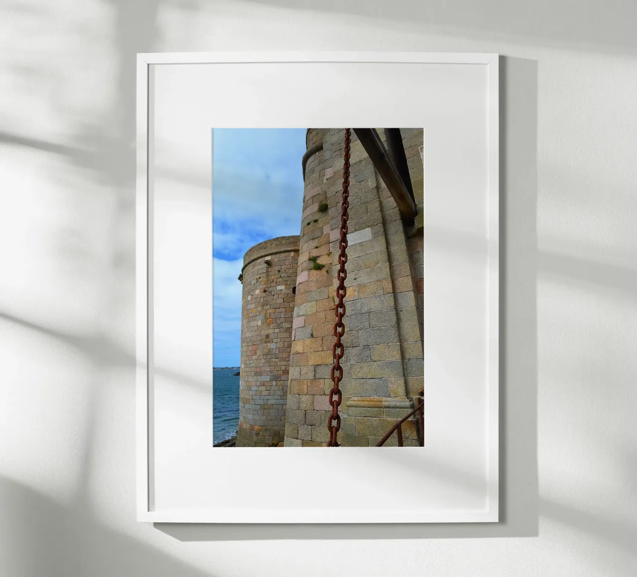 FAA230 CHATEAU DU TAUREAU MORLAIX FRANCE poster con telaio in alluminio da Thierry vobmann photography