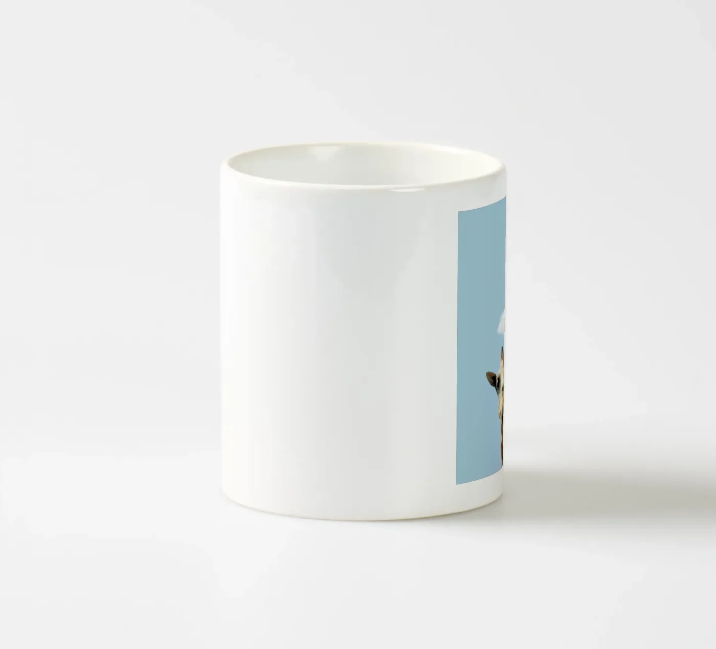 Hello tazza in ceramica da Rafael Burato