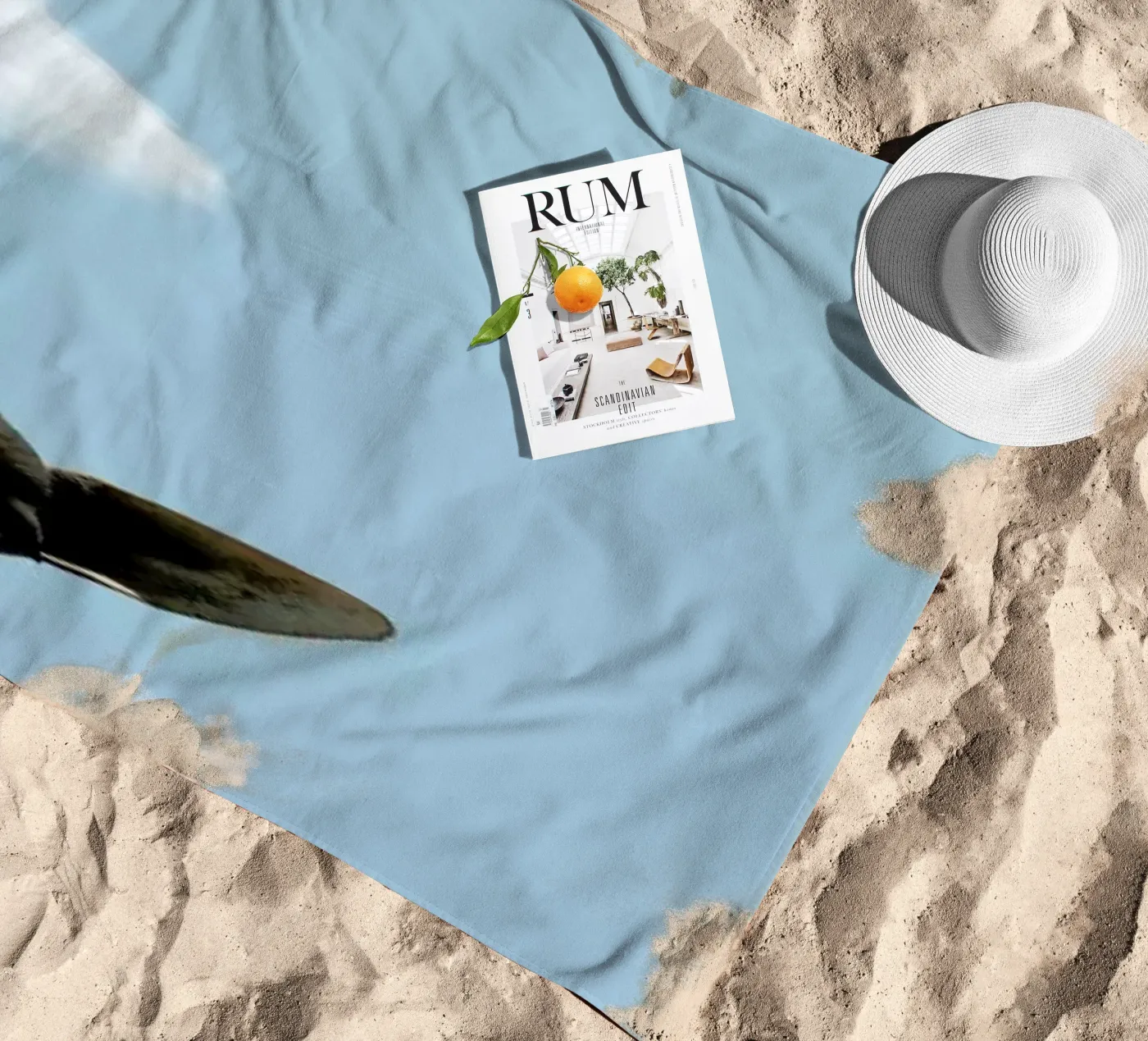 Hello beach towel by Rafael Burato