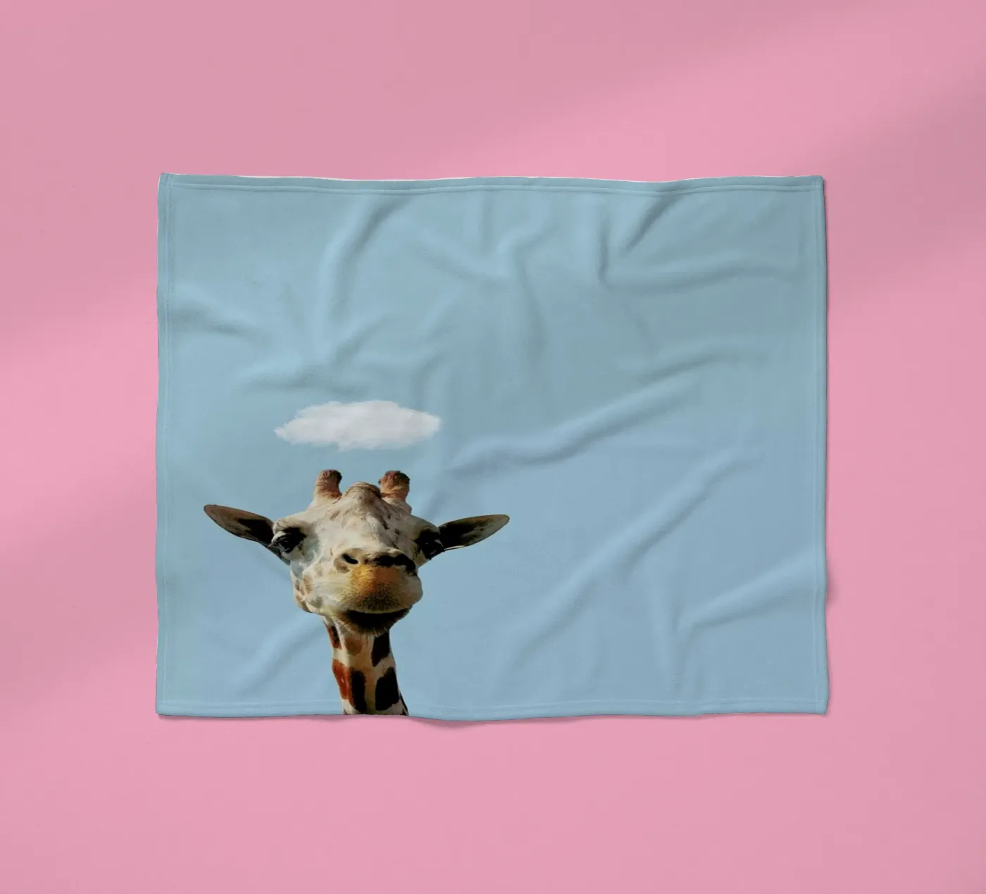 Hello coperta in pile da Rafael Burato