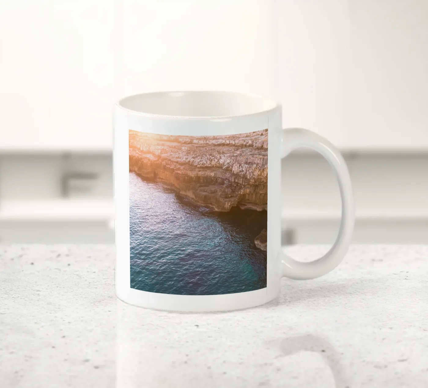 cliffs Keramik Tasse von lookingforstardust