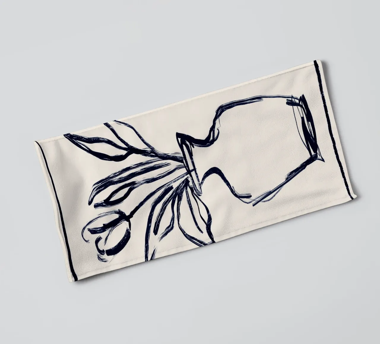 Fiore minimale in un vaso asciugamano da bagno da ThingDesign