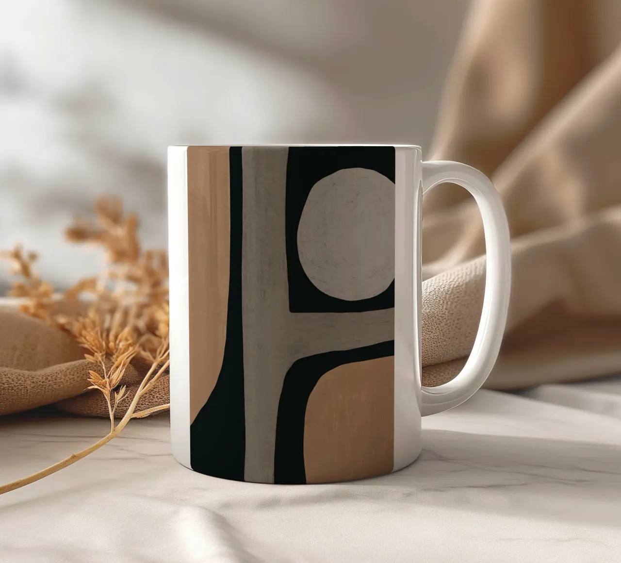 Normale disposizione grigia della forma organica tazza in ceramica da Little Dean