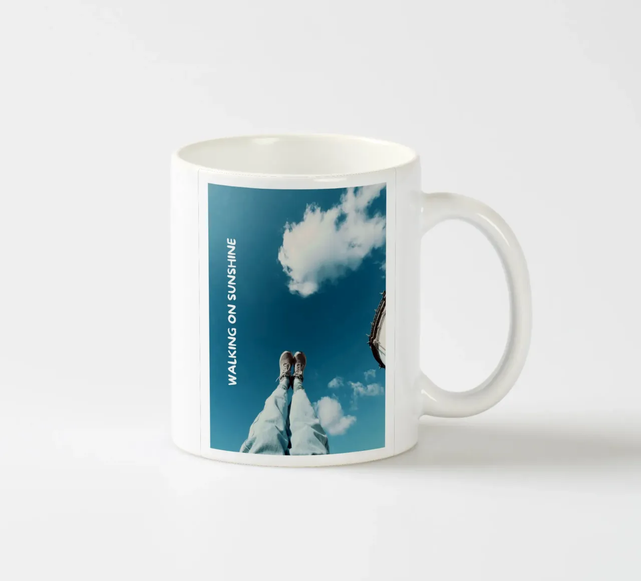 Walking on Sunshine tazza in ceramica da Tabea Jule