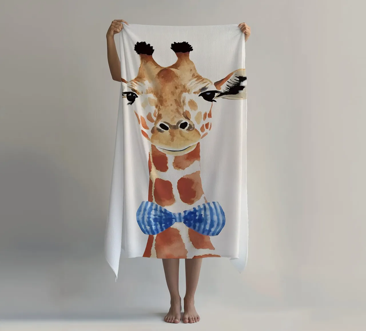Giraffa gentile con fiocco telo mare da KidzStudio