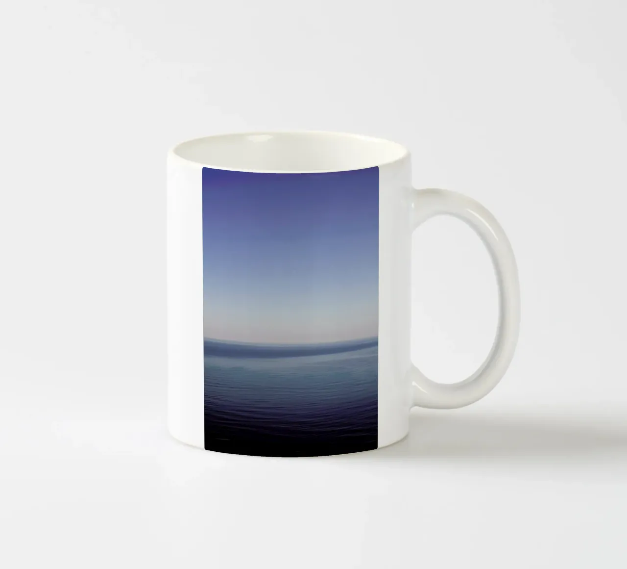 The Open Ocean 1 tazza in ceramica da Nur Mut