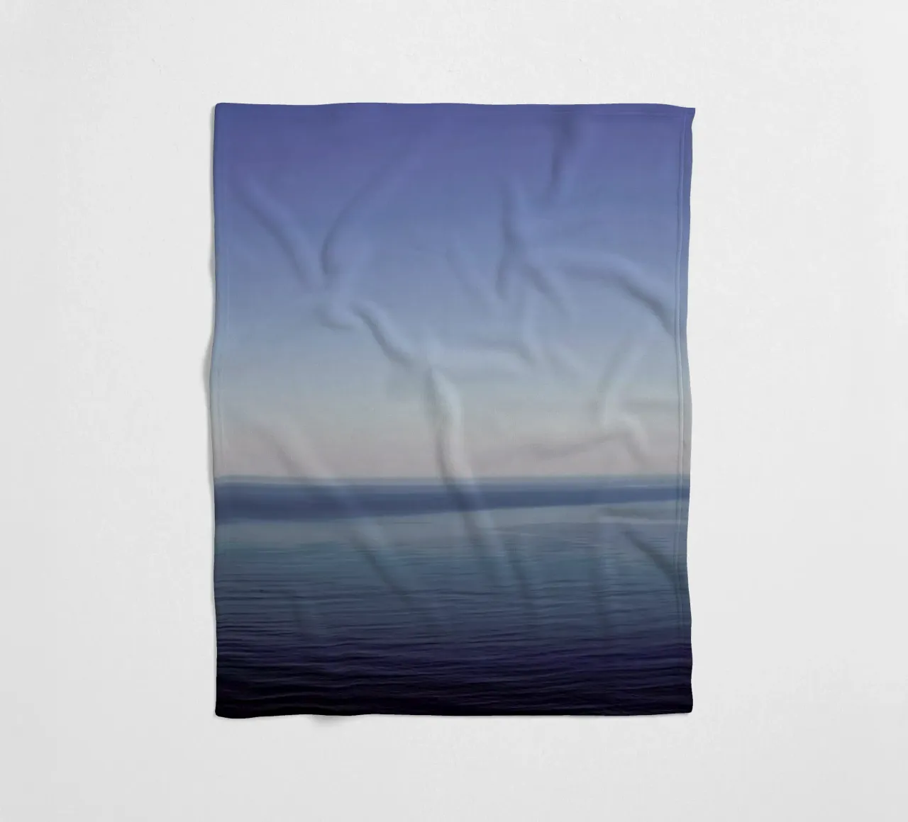 The Open Ocean 1 coperta in pile da Nur Mut