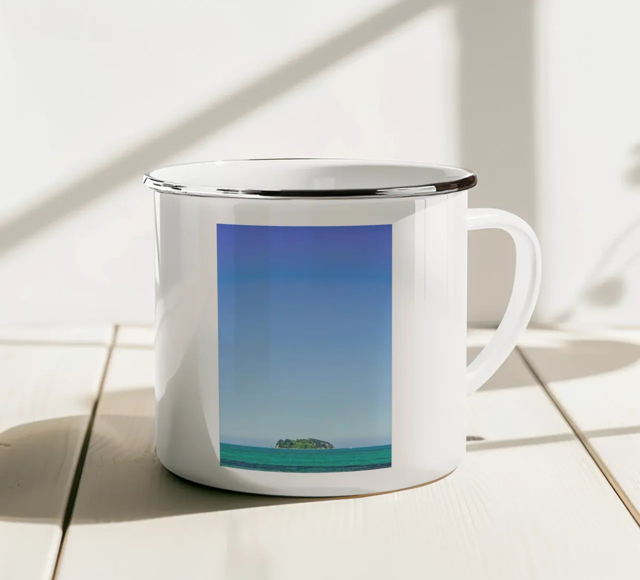 Destination tazza in smalto da Nur Mut