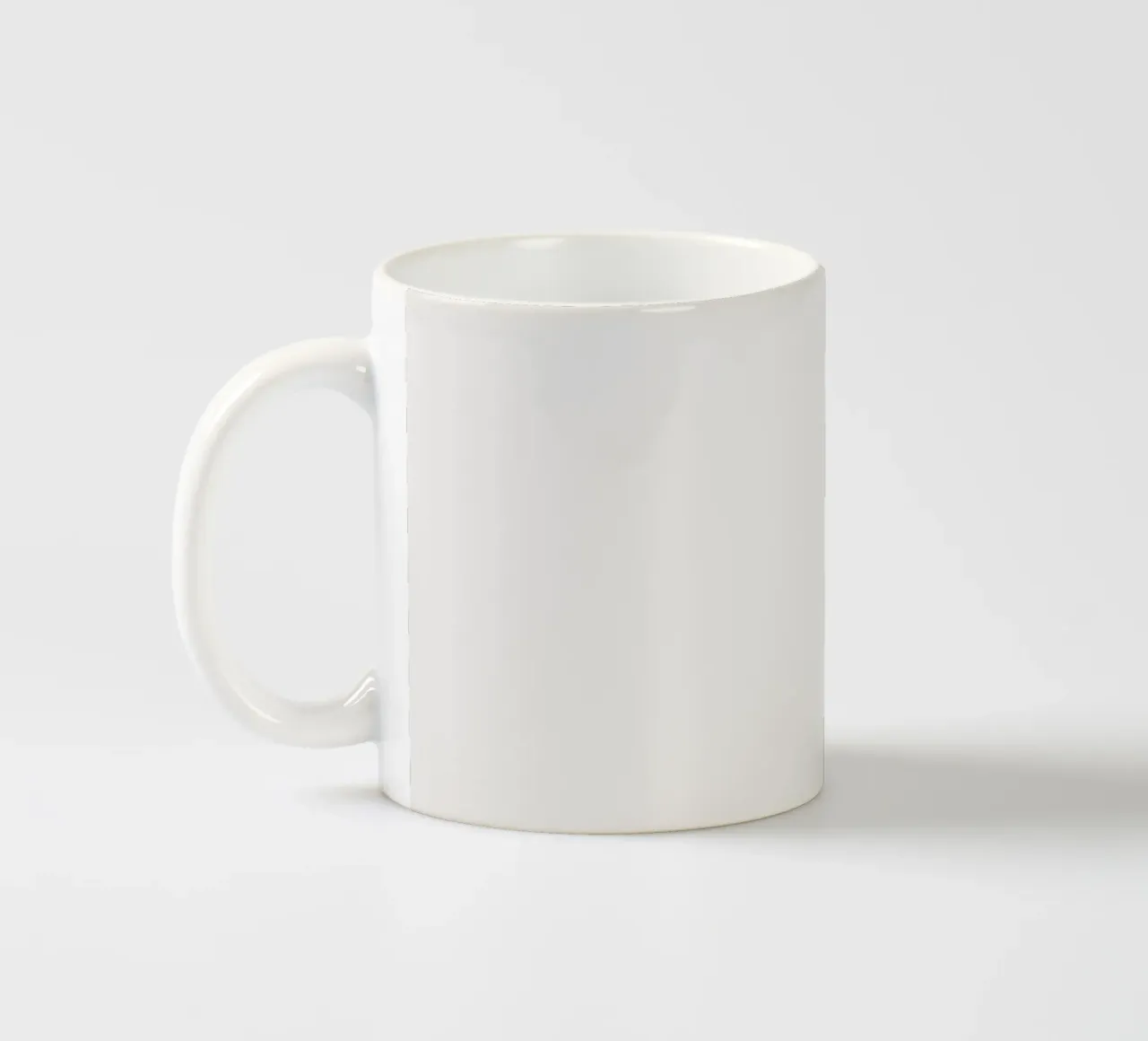 Citation optimiste sur ce qui pourrait arriver de mieux en noir mug en céramique de THE MOTIVATED TYPE