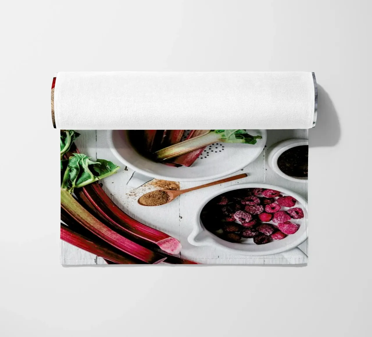 Rhabarberkompott beach towel by Eat this