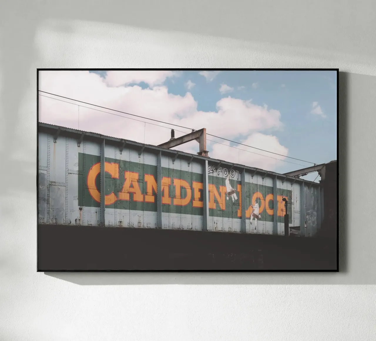 Londra, Inghilterra I Ponte industriale urbano di Camden plexiglass da Julie Travel Photography