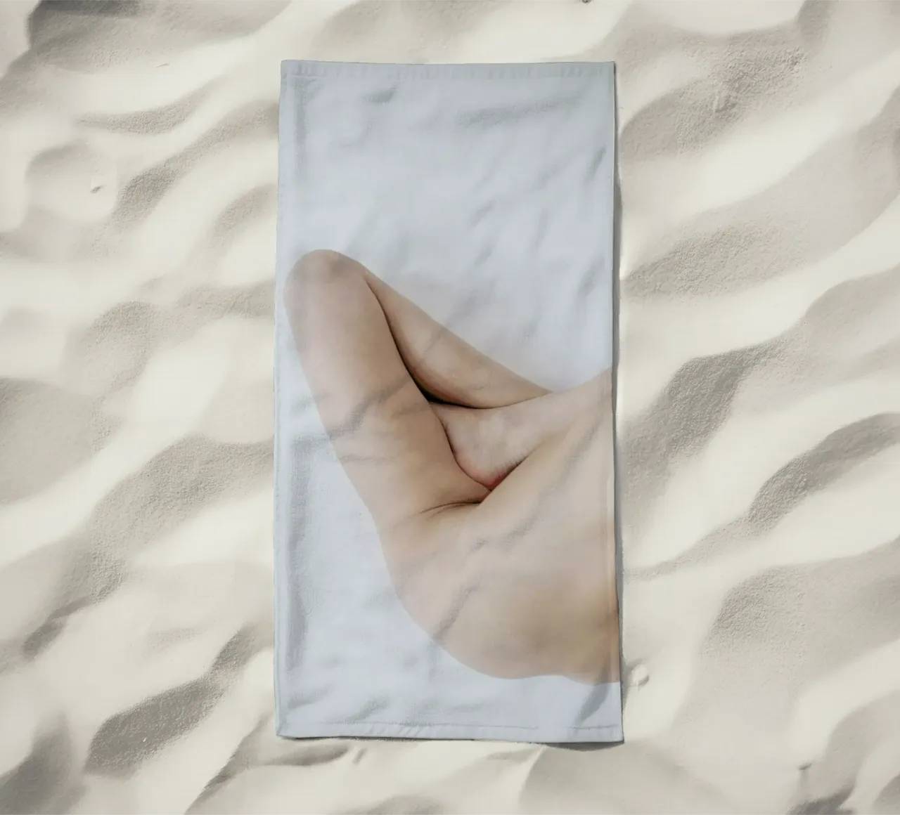 Body Studies Triangle telo mare da Chris Abatzis