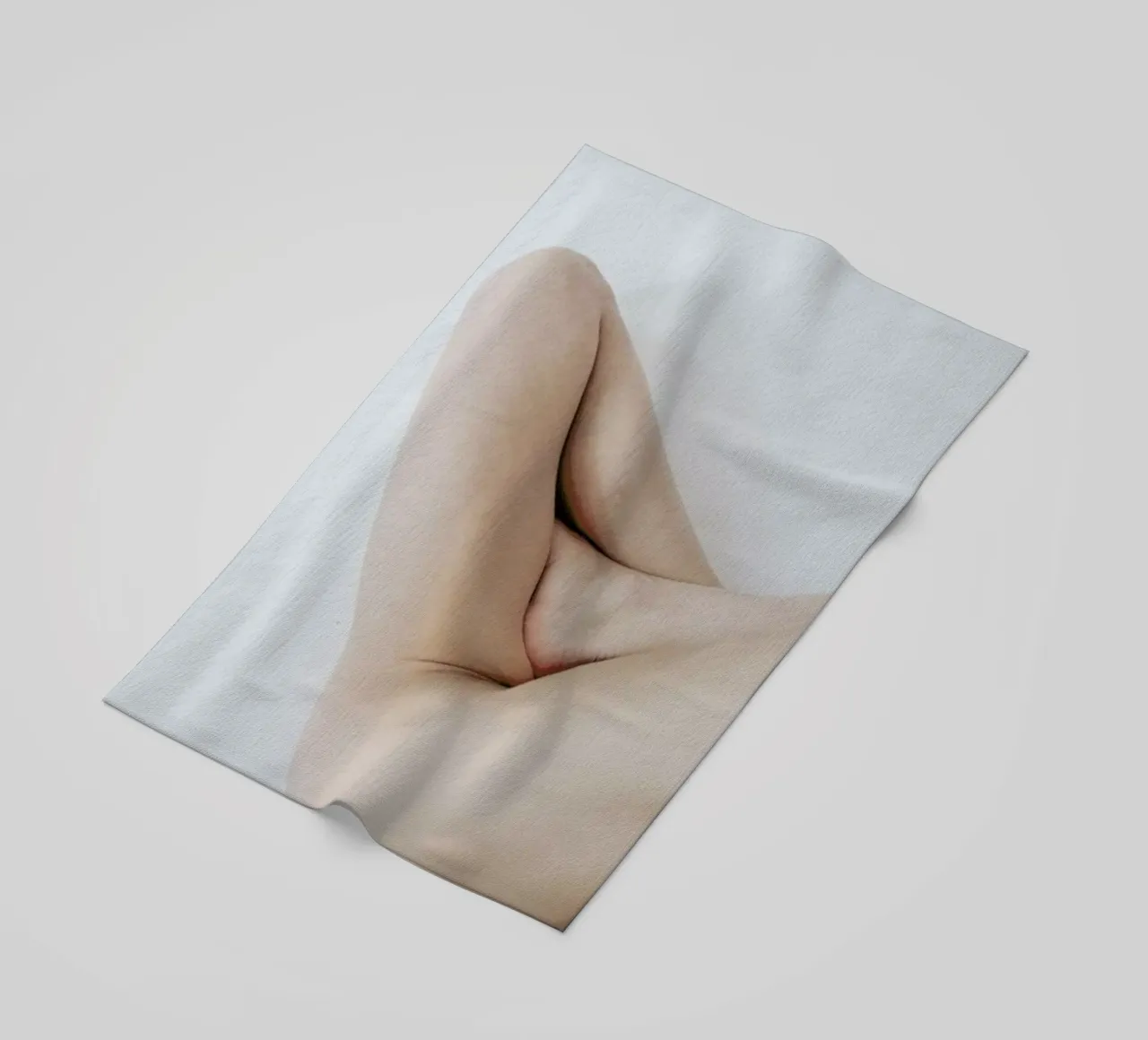 Body Studies Triangle telo mare da Chris Abatzis